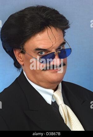 (dpa files) - Rudolph Moshammer, eccentric German fashion designer, pictured in Berlin, 1 September 1997. Stock Photo