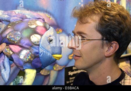 The rainbow fish book hi-res stock photography and images - Alamy