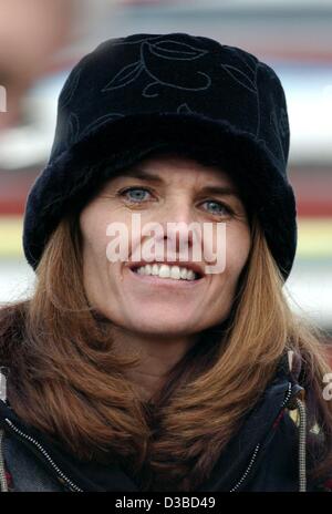 (dpa) - Maria Shriver, internationally-famous news journalist and wife of Hollywood star Arnold Schwarzenegger, is photographed at the Hahnenkamm race in Kitzbuehel, Austria, 25 January 2003. Stock Photo