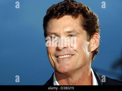 (dpa) - US actor David Hasselhoff arrives to the gala dinner for the Laureus Award at the sports club in Monte Carlo, 19 May 2003.  The 'Laureus World Sports Award' will be presented on 20 May 2003 in Monte Carlo for the fourth time. Stock Photo