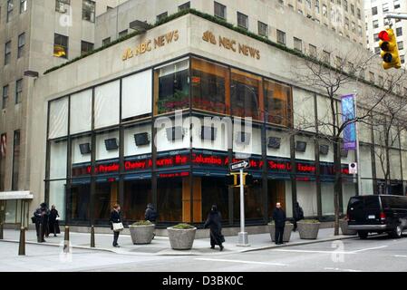(dpa) - Picture of the NBC-studios building in New York, 15 Febuary 2003. NBC studios are the home to some of the most popular television shows like 'Saturday Night Live' and 'Rosie O'Donnell'. NBC studios and control rooms provide the latest technical equipment and experienced and talented crew mem Stock Photo