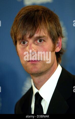 PETER KRAUSE, SIX FEET UNDER, 2001 Stock Photo - Alamy