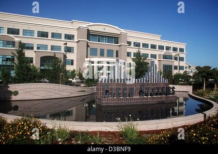 (dpa) - A view of the US headquarters of the microchip manufacturer Cisco Systems in the US high technology centre Silicon Valley in San Jose, USA, May 2001. According to company information Cisco Systems is the worldwide leading provider for networking solutions for the internet. The products and s Stock Photo