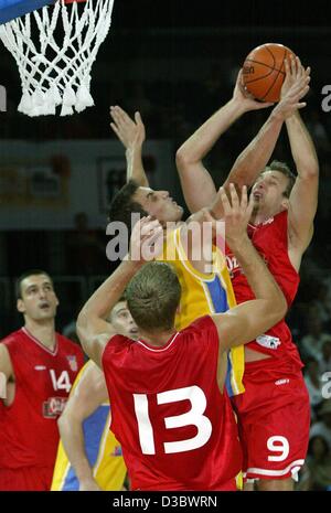 ZAGREB, CROATIA - JULY 13, 2019: Croatian league Supercup, GNK Dinamo vs. HNK  Rijeka. In action Luka CAPAN (31) and Damian KADZIOR (92 Stock Photo - Alamy