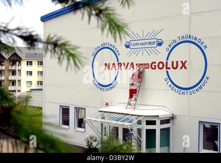 (dpa) - A view of the production site of the light bulb manufacturer Narva-Golux in Oberweissbach, Germany, 11 June 2003. The company produces mainly low voltage light bulbs which are used for car lights, signal lights, illuminations and glass light decorations. The company started out in 1903 with  Stock Photo