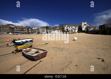 St Ives harbour at low tide Stock Photo