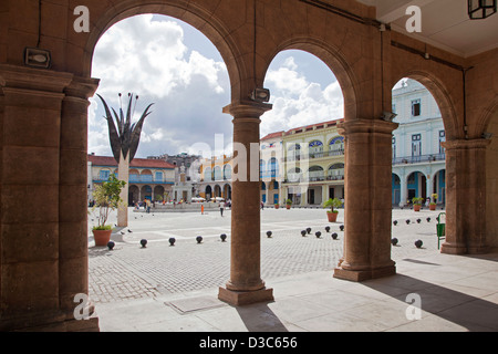 Colonial buildings along the Old Square / Plaza Vieja in Old Havana / La Habana Vieja, Cuba, Caribbean Stock Photo