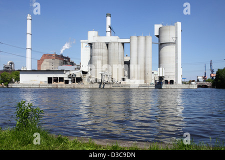 Berlin, Germany, Klingenberg power plant and cement plant in Berlin on the River Spree Stock Photo