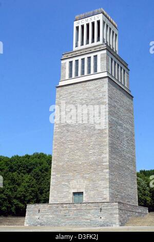 (dpa) - A view of the 'Turm der Freiheit' (tower of freedom) inside the former Nazi concentration camp Buchenwald near Weimar, Germany, 15 June 2003. The monument was erected from 1954-1958 on the southern slope of the Ettersberg Hill. During the Third Reich, oppositionals of the regime, previously convicted persons, gipsies, Sinti and Roma, homosexuals and Jews were held prisoners Stock Photo