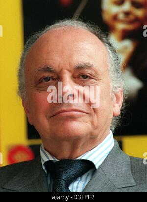 (dpa files) - US conductor Lorin Maazel pictured during a press conference in Berlin, 8 June 1998. Lorin Maazel was born on 6 March 1930 at Neuilly (Paris), France, of American parents. He was brought up and educated in the United States and at the age of only seven, he was invited by Toscanini to conduct the N.B.C. Symphony, and subsequently led the New York Philharmonic in summer Stock Photo