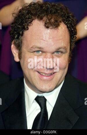 (dpa) - US actor John C. Reilly ('Chicago', 'Gangs of New York', 'Magnolia') arrives at the American actor-alliance award in Los Angeles , 9 March 2003. Stock Photo