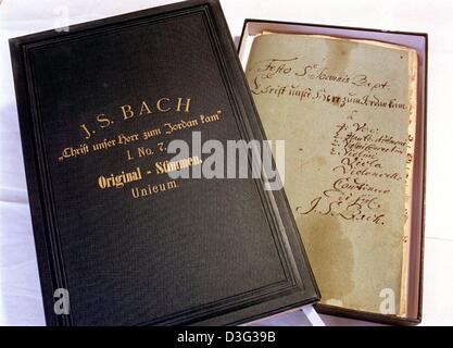 (dpa files) - A restored original manuscript of Johann Sebastian Bach's cantata 'Christ, unser Herr, zum Jordan kam' (Christ, our Lord, to Jordan came) from the year 1724 is at display in the Bach Archive in Leipzig, eastern Germany, 16 May 2001. Stock Photo