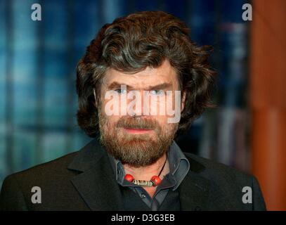 (dpa) - Adventurer, extreme climber and Italian EU-politician Reinhold Messner pictured in the German TV show 'Berlin Mitte' (Berlin centre), in Berlin, 13 February 2003. Reinhold Messner is one of the most celebrated climbers ever. His achievements are impressive: The first solo climb on an 8,000 meter mountain, first alpine style ascent on an 8,000 meter mountain, first without s Stock Photo