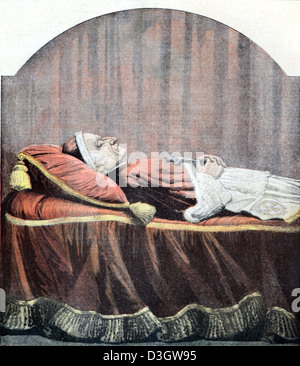 Pope Leo XIII (1810-1903) Head of Roman Catholic Church (1878-1903) on his Deathbed (August 1903) Vintage or Old Illustration or Engraving 1903 Stock Photo