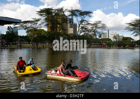 Boating on the lake in Uhuru Park, Central Nairobi, Kenya Stock Photo