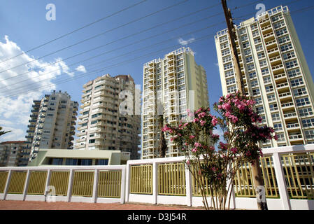 (dpa) - The picture shows apartment buildings in Antalya, Turkey, 14 May 2005. Stock Photo