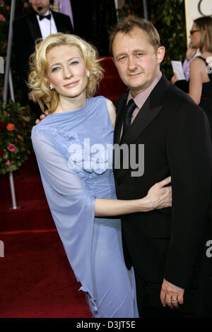 (dpa) - Australian actress Cate Blanchett poses with her husband Andrew Upton as they attend the 62nd annual Golden Globe Awards in Beverly Hills, USA, 16 January 2005. Stock Photo