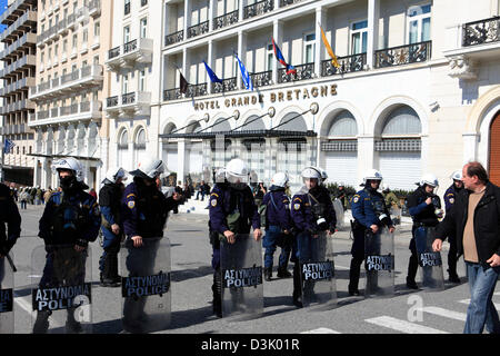 Greece, Athens. 20th February 2013. Riot police at an anti austerity protest in front of the Grande Bretagne Hotel. Credit:  Terry Harris / Alamy Live News Stock Photo