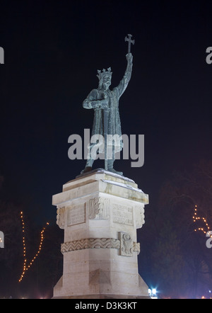 The monument to Stephen the Great (1457-1504) designed by architect A. Plamadeala in 1923. It was erected in Chisinau in 1927. Stock Photo