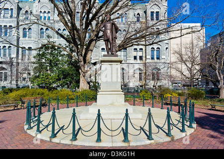 Stonewall Jackson Monument On The Grounds Of The Virginia State Capitol In Richmond. Stock Photo