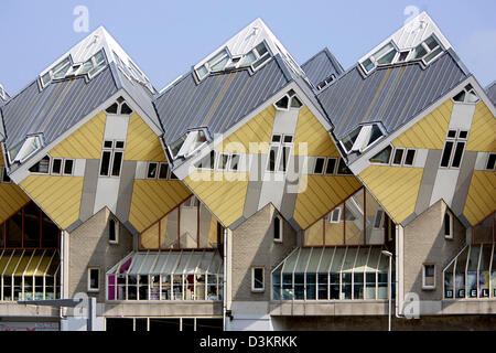(dpa) - The picture shows the Kijk Kubus (cube buildings) of architect Piet Blom at Oude Haven in Rotterdam, Netherlands, 17 August 2005. Photo: Frank May Stock Photo