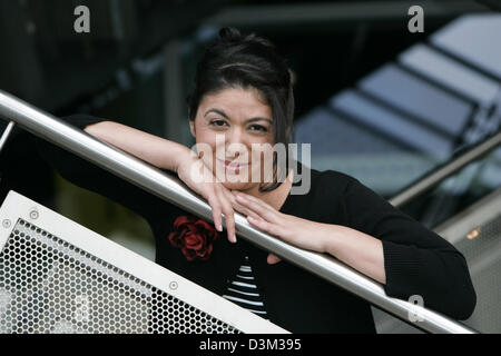 (dpa) - Turkish born author Hatice Akyuen pictured at the Frankfurt Book Fair in Frankfurt, Germany, 22 October 2005. Photo: Frank May Stock Photo