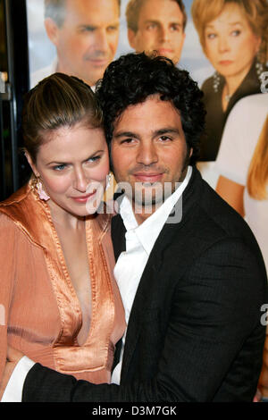 (dpa) - American actor Mark Ruffalo and his wife, actress Sunrise Coigney, pose during the world premiere of the movie 'Rumor has it' at the Chinese Theatre in Hollywood, Los Angeles, USA, 15 December 2005. Photo: Hubert Boesl Stock Photo