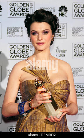 (dpa) - Rachel Weisz poses for photographers with her Golden Globe award for 'Best Performance by an Actress In A Supporting Role in a Motion Picture' starring in 'The Constant Gardener' after the 63rd Annual Golden Globe Awards at the Beverly Hilton Hotel in Los Angeles, USA, 16 January 2006. Photo: Hubert Boesl Stock Photo