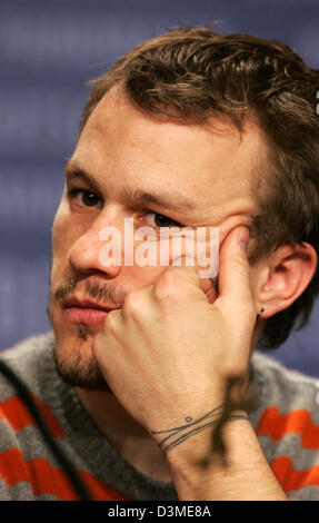 The picture shows Australian actor Heath Ledger during a press conference for his new film  'Candy' at the 56th International Film Festival in Berlin, Wednesday, 15 February 2006.  'Candy'  runs in competition at this year's film festival. Photo: Jan Woitas Stock Photo