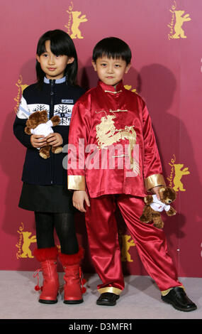 young actors Ning Yuanyuan (L) and Dong Bowen are pictured during a photo call at the 56th International Film Festival in Berlin, Germany, Wednesday 15 February 2006. Their film 'Kan Shang Qu Hen Mei' ('Little Red Flowers') run in this year's competition. Photo: Jan Woitas Stock Photo