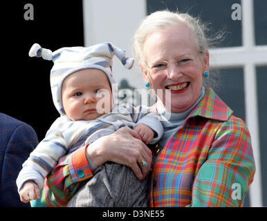 Queen Margrethe II and her grandson Prince Christian are pictured during the celebration of the queen's 66th birthday at the Marselisborg Palace in Aarhus, Denmark, 16 April 2006. Photo: Albert Nieboer NETHERLANDS OUT Stock Photo