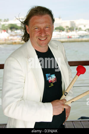 German composer Frank Otto pictured at the dress rehearsal to 'Trip' in Cannes, France, 20 May 2006. Photo: Hubert Boesl