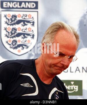 Sven-Goeran Eriksson, head coach of team England, arrives at a press conference in Buehlertal, Germany, Thursday, 08 June 2006. England will face Paraguay in their first group game in frankfurt on Saturday, 10 June. Photo: Bernd Weißbrod Stock Photo