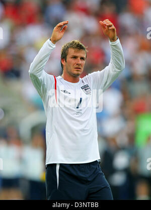 DAVID BECKHAM CELEBRATES VICTORY ENGLAND v ARGENTINA JAPAN WORLD