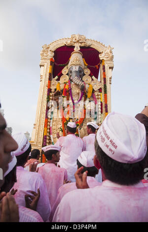 Idol of Lord Ganesha representing Lord Balaji of Tirupati at immersion ceremony, Mumbai, Maharashtra, India Stock Photo