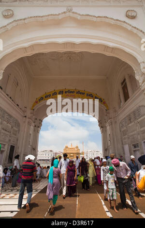 Devotees at a temple, Golden Temple, Amritsar, Punjab, India Stock Photo