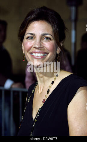 Susannah Grant smiles at the world premiere of 'Catch And Release' at the Egyptian Theatre in Hollywood, California, USA, Monday, 22 January 2007. Photo: Hubert Boesl Stock Photo