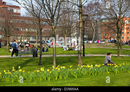 Students in All Saints Park on Manchester Metropolitan University campus, All Saints, Manchester, England, UK Stock Photo