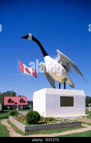 Giant Canada Goose (Branta canadensis) Sculpture at Wawa Visitor Information Centre, Wawa, Ontario, Canada - Roadside Attraction Stock Photo