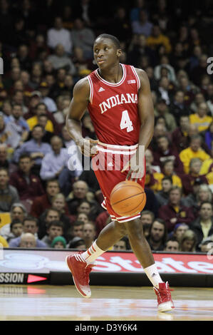 Minneapolis, USA. 26th February 2013. Indiana Hoosiers guard Victor Oladipo (4) brings the ball up the court during the NCAA basketball game between the Minnesota Gophers and the Indiana Hoosiers at Williams Arena in Minneapolis, Minnesota.  Credit:  Cal Sport Media / Alamy Live News Stock Photo