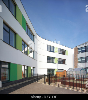 Oasis Academy, Coulsdon, United Kingdom. Architect: Sheppard Robson, 2011. Facade curvature. Stock Photo