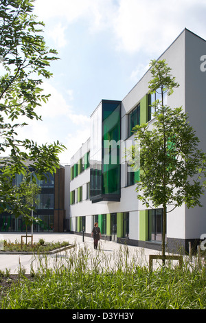 Oasis Academy, Coulsdon, United Kingdom. Architect: Sheppard Robson, 2011. View from landscaped green to new building. Stock Photo