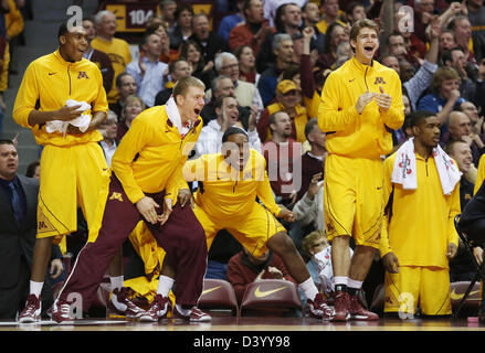 Minneapolis, USA. 26th February 2013. The Minnesota Gophers bench players cheer on their teammates during the NCAA basketball game between the Minnesota Gophers and the Indiana Hoosiers at Williams Arena in Minneapolis, Minnesota. Credit:  Cal Sport Media / Alamy Live News Stock Photo