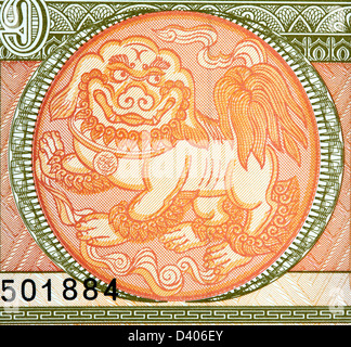 中国美術 白磁 刻草花紋 盤 φ16cm 影青(K-XA680) 中国美術 白磁 刻草花紋 盤 φ16cm 影青K-XA680（紙：かみなべ