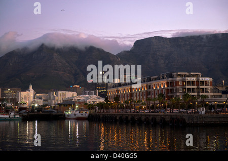 Dusk over Cape Town with Table Mountain in the background Stock Photo