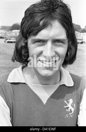 John Gidman Aston Villa football club footballer 1976 Stock Photo - Alamy