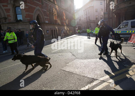 Manchester, UK. 2nd March 2013. Members of the far-right English Defence League (EDL) clash with police during a protest in Manchester. Approximately 300 members of the 'Islamophobic' group attended.Around 300 members of the far right English Defense League were gathered at Albert Square under strict police supervision. Credit: Lydia Pagoni/Alamy Live News Stock Photo