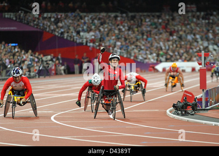 Raymond Martin of the USA wins gold in the Men's 800m - T52 in the Olympic stadium at the London 2012 Paralympic games. Stock Photo