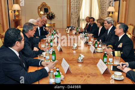 US Secretary of State John Kerry meets with Palestinian Authority President Mahmoud Abbas March 4, 2013 in Riyadh, Saudi Arabia . Kerry is on an 11-day trip, his first as secretary of state stopping in London, Berlin, Paris, Rome, Ankara, Cairo, Riyadh, Abu Dhabi and Doha. Stock Photo