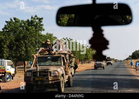 NIGER, about 2000 chadian armed soldier from Chad withToyota pickup on the way to Mali, they are part of ECOWAS mission in the Mali war in 2012 to support the french troops against islamist terror groups Stock Photo